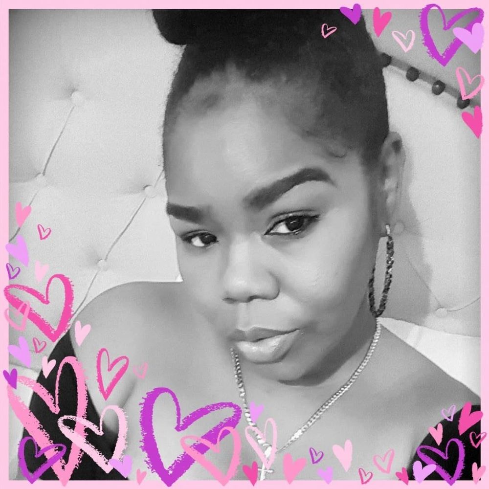 Meet your Posher, Alicia